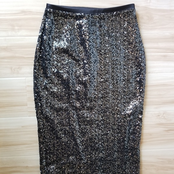 Express Dresses & Skirts - Express high-waisted sequin midi skirt